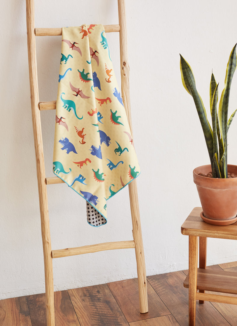dinosaurs pattern illustration, towel for kids made in Spain